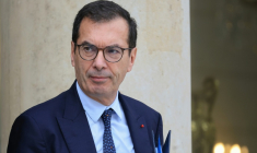 Le ministre du Travail Jean-Pierre Farandou à Paris le 14 octobre 2026 ( AFP / Ludovic MARIN )