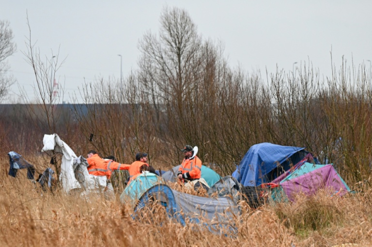 Un campement de migrants démantelé à Clais, le 30 janvier 2026 dans le Pas-de-Calais ( AFP / Bernard BARRON )