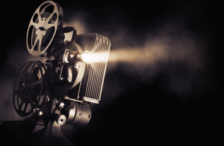 Dans les films d'Almodóvar, la valeur esthétique de la mise en scène est fondamentale. (crédit : Adobe Stock)