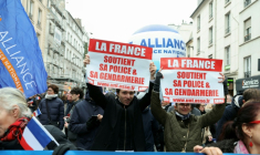 Manifestation de soutien à la police nationale à l'appel du syndicat policier Alliance, qui dénonce un manque de moyens, le 31 janvier 2026 à Paris  ( AFP / Alain JOCARD )