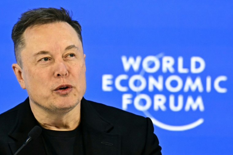 Elon Musk, le 23 janvier 2026 à Davos, en Suisse ( AFP / Fabrice COFFRINI )