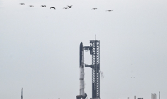 La mégafusée Starship de SpaceX sur son pas de tir, à Starbase, au Texas, le 25 août 2025 ( AFP / RONALDO SCHEMIDT )