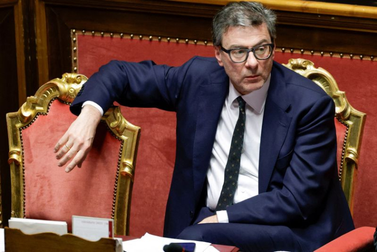 Le Premier ministre italien Giorgia Meloni se présente devant la chambre haute du Parlement à Rome, avant le sommet des dirigeants de l'Union européenne