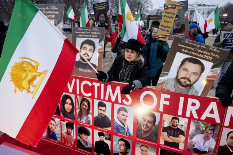 Veillée en mémoire des manifestants tués en Iran, à Washington le 16 janvier 2026 ( AFP / SAUL LOEB )