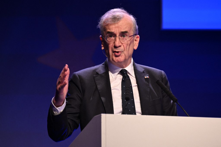 François Villeroy de Galhau à Francfort, en Allemagne, le 22 novembre 2024. ( AFP / KIRILL KUDRYAVTSEV )