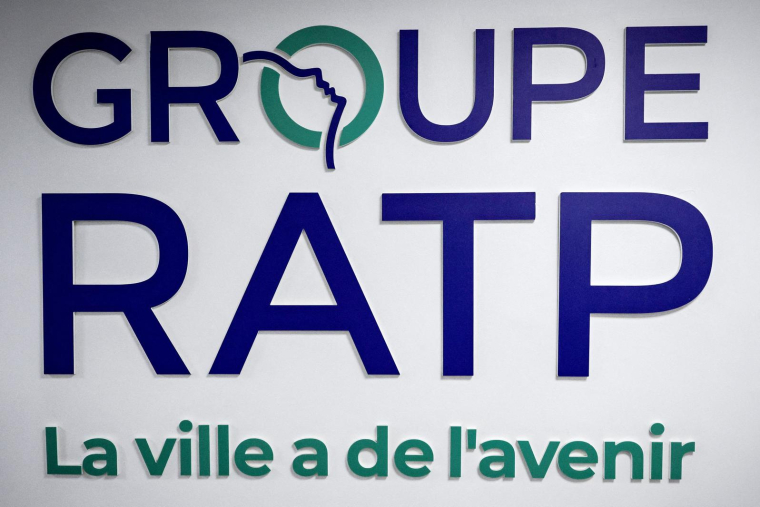 ( AFP / STEPHANE DE SAKUTIN )