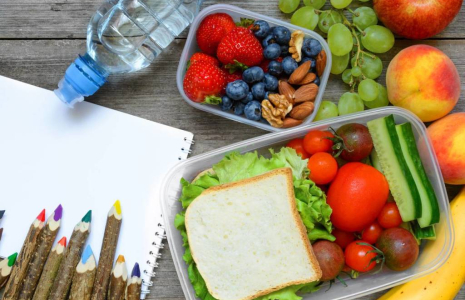 Rentrée scolaire : se mettre au bio des fournitures à la nourriture / iStock.com - samael334