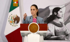 La présidente mexicaine Claudia Sheinbaum lors de sa conférence de presse matinale au Palais national de Mexico, le 21 avril 2026 ( AFP / Marco GONZALEZ )