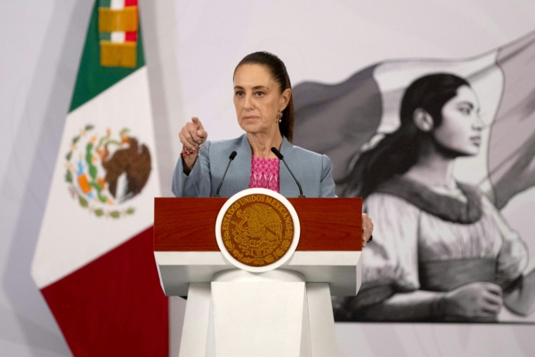 La présidente mexicaine Claudia Sheinbaum lors de sa conférence de presse matinale au Palais national de Mexico, le 21 avril 2026 ( AFP / Marco GONZALEZ )