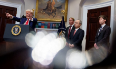 Donald Trump, Larry Ellison (Oracle), Masayoshi Son (Softbank), Sam Altman (OpenAI), le 21 janvier 2025, à Washington ( GETTY IMAGES NORTH AMERICA / ANDREW HARNIK )