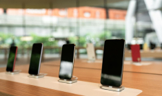 Les opérateurs de téléphonie mobile proposent une large gamme de forfaits. ( crédit photo : Shutterstock )