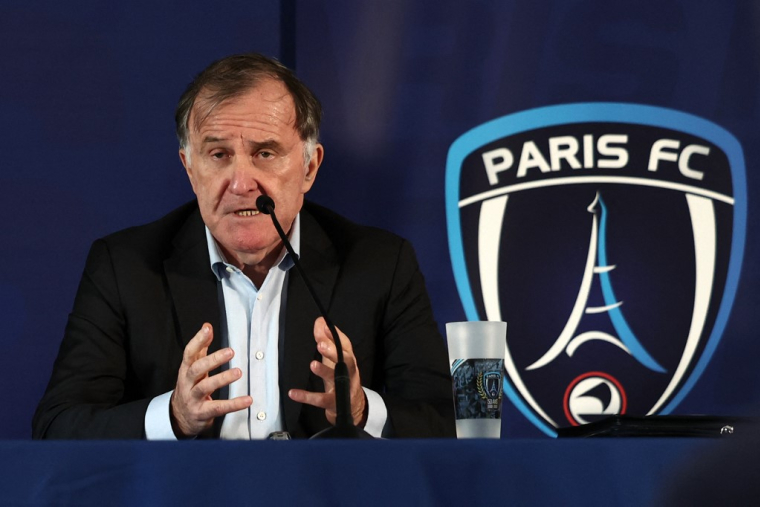 Pierre Ferracci à Orly, le 20 novembre 2024. ( AFP / ANNE-CHRISTINE POUJOULAT )