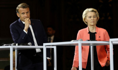 Le président français Emmanuel Macron et la présidente de la Commission européenne Ursula von der Leyen