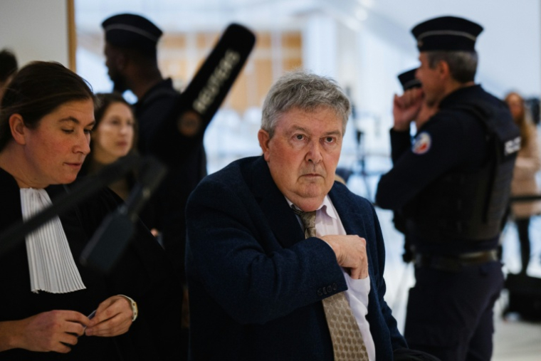 Bruno Pescheux, ancien directeur de la filiale syrienne de Lafarge de 2008 à l'été 2014, le 4 novembre 2025, à Paris ( AFP / Dimitar DILKOFF )