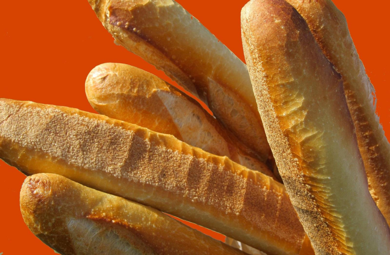 La baguette de pain est à 29 centimes chez Lidl et Aldi en cette rentrée 2025. (illustration) (Pixabay / heiteu)
