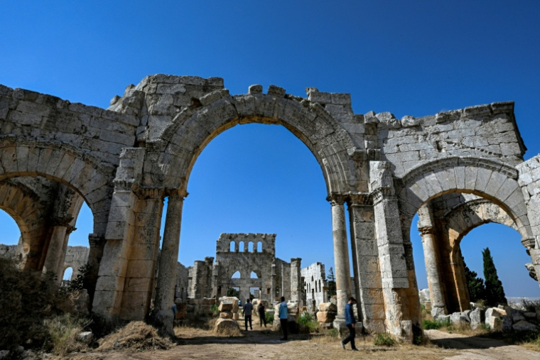 Les ruines de l'église Saint-Siméon, datant du Ve siècle, à une trentaine de kilomètres au nord-ouest d'Alep, dans le nord de la Syrie, le 18 juillet 2026, lors d'une visite d'archéologues français ( AFP / LOUAI BESHARA )