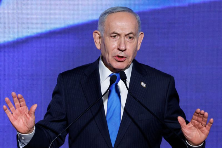 Le Premier ministre israélien Netanyahou participe à une réception organisée par son parti, le Likoud, à Tel-Aviv