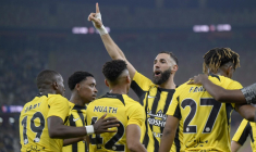 Benzema qui rit, Lacazette qui pleure