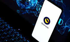 Terra : comprendre la chute de la blockchain Terra « Luna ». Crédit photo : Adobe Stock