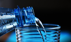 Difficile de trouver de l'eau Mont Roucous dans les magasins en ce moment. (illustration) (congerdesign / Pixabay)