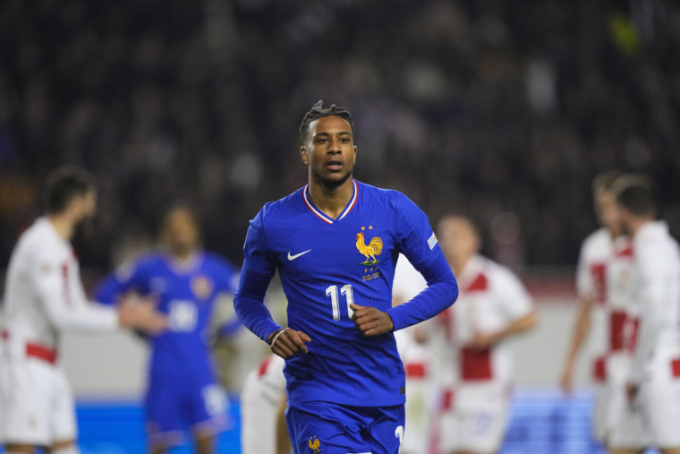 Les Bleus avec Barcola et Olise d'entrée face à la Croatie