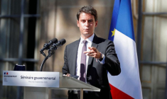 French post cabinet meeting briefing in Paris