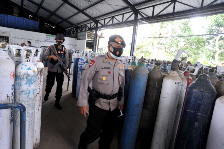 CORONAVIRUS : BALI MANQUE D'OXYGÈNE FACE À LA HAUSSE DES INFECTIONS