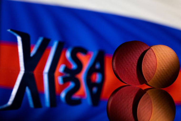 VISA ET MASTERCARD SUSPENDENT LEURS OPÉRATIONS EN RUSSIE