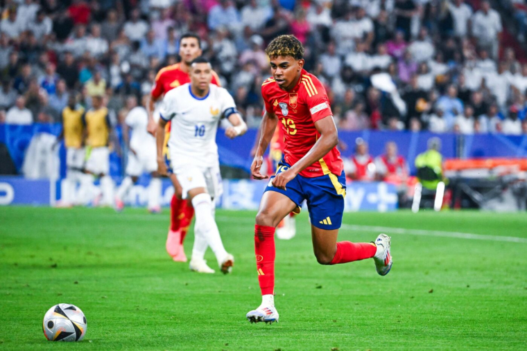 Lamine Yamal chambre les Bleus avant Espagne-France