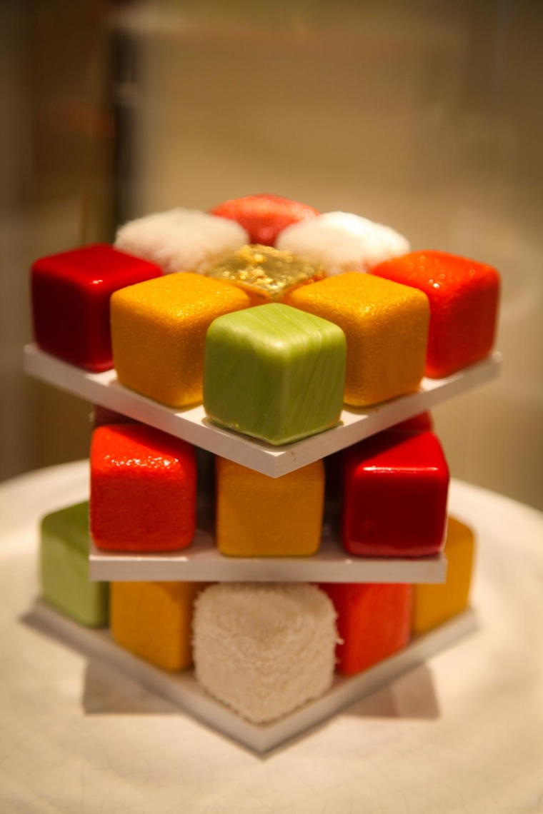 Cédric Grolet est un chef pâtissier qui se plaît à enchanter vos yeux avant de régaler vos papilles crédit photo : Shutterstock