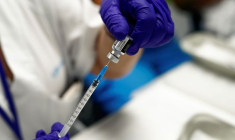 FRANCE: VACCINATION OBLIGATOIRE DES SOIGNANTS ET PASS SANITAIRE ÉLARGI SOUMIS MARDI AU CONSEIL D'ETAT