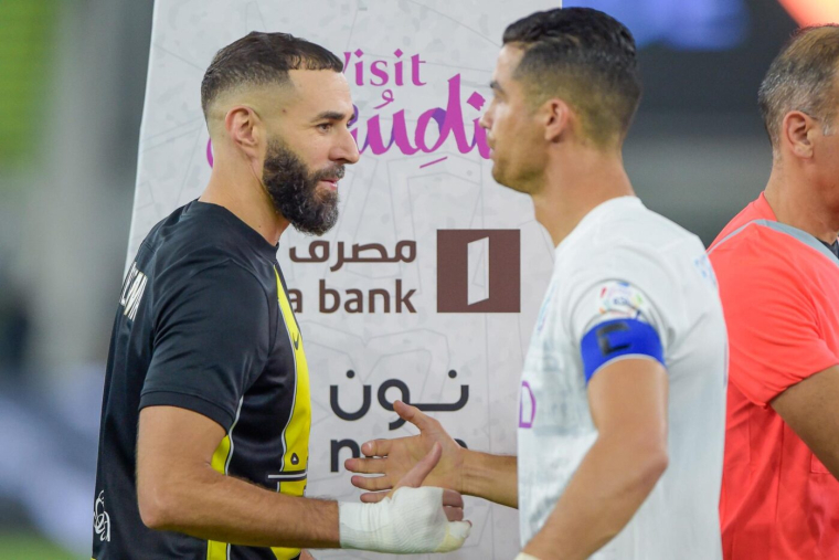 Cristiano Ronaldo mord la poussière face à Benzema