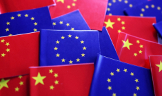 Illustration montrant les drapeaux de l'UE et de la Chine