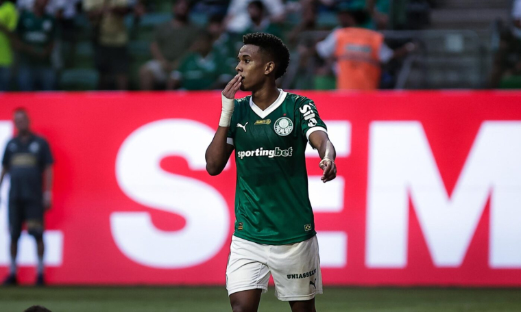 Estevão marque, puis tombe dans les pommes