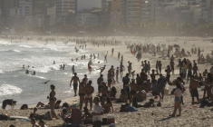 CORONAVIRUS: LE NOMBRE DE JEUNES CONTAMINÉS TRIPLE EN CINQ MOIS