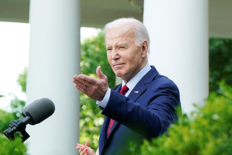 Le président américain Joe Biden lors d'un discours dans la Roseraie de la Maison Blanche, à Washington