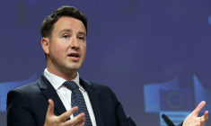 Gabriel Zucman à Bruxelles, en Belgique, le 1er juin 2021. ( POOL/AFP / FRANCOIS WALSCHAERTS )