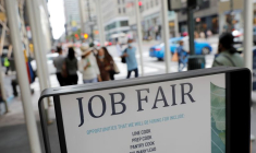 ETATS-UNIS: LES INSCRIPTIONS AU CHÔMAGE RECULENT À 267.000