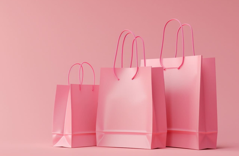 (Edition 2024 d'Octobre rose : pour un shopping solidaire et porteur d'espoir - Crédit photo : Adobe Stock)
