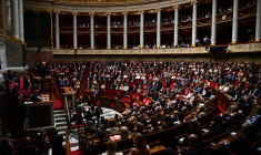 Les débats en assemblée plénière sur la réforme des retraites débutent lundi 6 février (illustration) ( AFP / CHRISTOPHE ARCHAMBAULT )