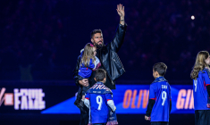 Le bel hommage du stade de France à Olivier Giroud