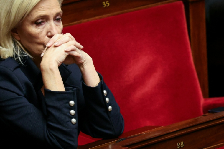 Marine Le Pen lors d'une séance de questions au gouvernement à l'Assemblée nationale, à Paris, le 15 octobre 2025 ( AFP / Alain JOCARD )