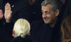 L'ancien président Nicolas Sarkozy, deux jours après sa condamnation à cinq ans de prison, au Parc des Princes, le 27 septembre 2025 ( AFP / FRANCK FIFE )