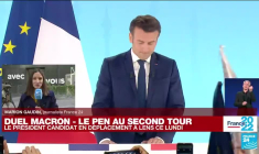 Présidentielle 2022 : la campagne d'entre-deux-tour de Macron se fera "sur le terrain"