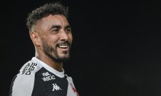 Pourquoi Dimitri Payet pourrait gagner un titre en étant sans club