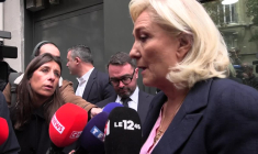 "La seule décision sage c'est d'en revenir aux urnes", estime Le Pen