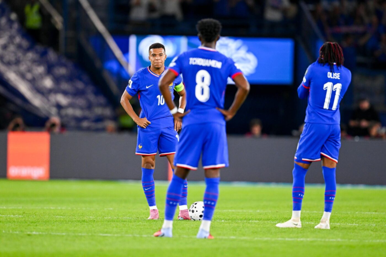 La nomination du nouveau Premier ministre retarde le coup d'envoi de France-Islande... de trois minutes