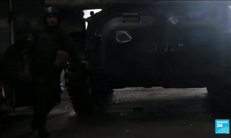Intervention russe en Ukraine : dans les régions séparatistes prorusses, les affrontements s'intensifient