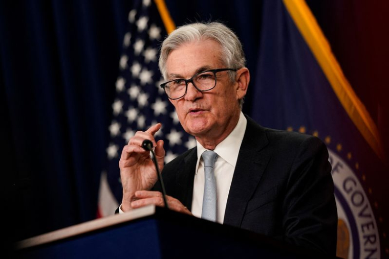 Le président de la Réserve fédérale Powell s'exprime lors d'une conférence de presse à Washington