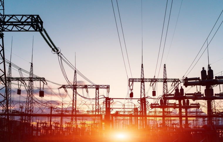 "Si l'accord avec l'Allemagne se révèle impossible au sommet européen du 17 octobre, la France se prépare à réguler de son côté le prix de l'énergie nucléaire en mettant en place un dispositif en remplacement de l'Arenh, consistant à instaurer un prix plafond proche du coût de production, dont le niveau fait aujourd'hui l'objet de débats animés." (Crédits photo : Adobe Stock - )